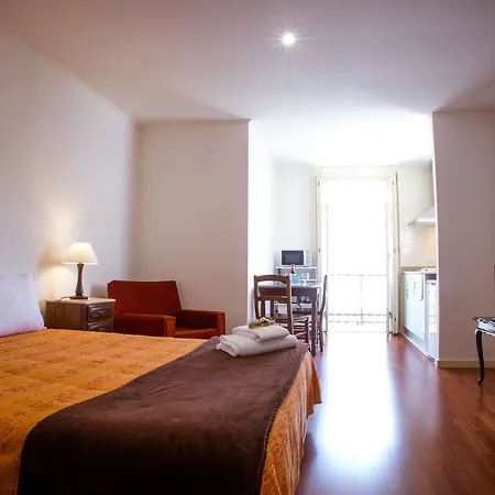 Rosario By Hosts *